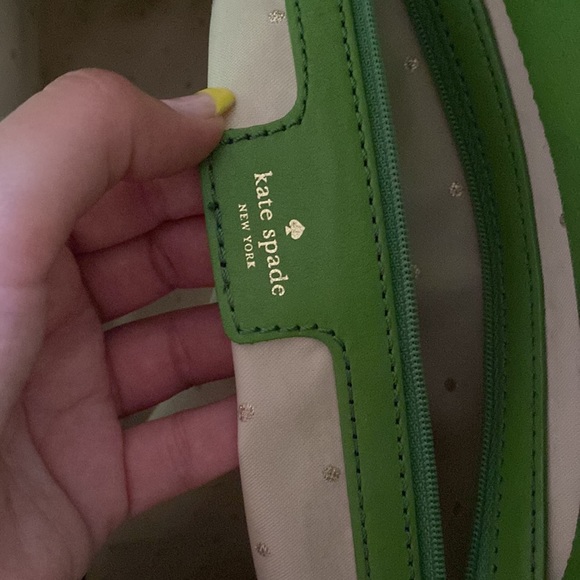 Kate Spade Green Stripe Lawn Party Reign Half Moon Straw Tote - Picture 9 of 10